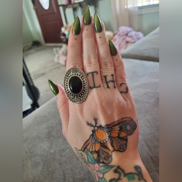 Old Navy Jewelry - Large Black Stone Art Deco Style Ring